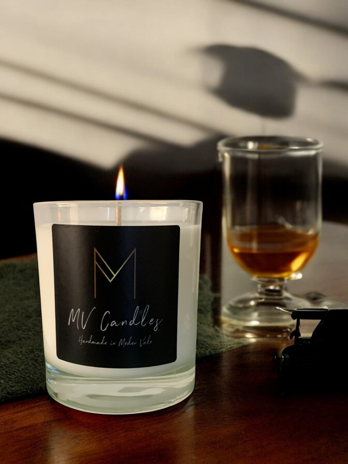 Dark Honey & Tobacco Candle